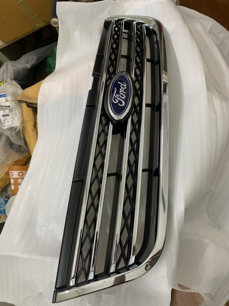 Ca lăng trước Ford Escape 2004 05 06 07 08 4E11650710AD