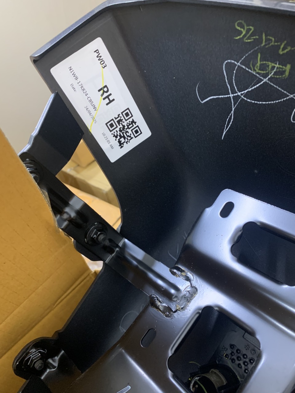 Cản sau Ford Ranger Wildtrak 2023 24 25 N1WZ17906FN FT FN