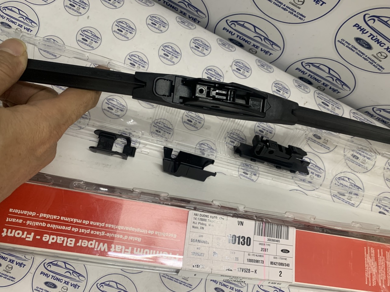 Gạt mưa trước Ford Focus 2015 16 17 18 19 LU2Z17V528K BM5Z