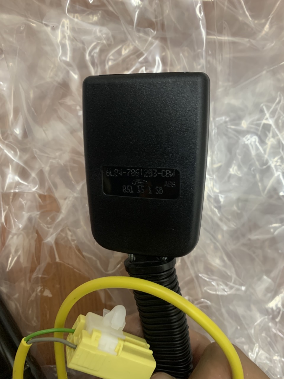 Khóa dây đai an toàn trước Ford Escape EC3457680E70