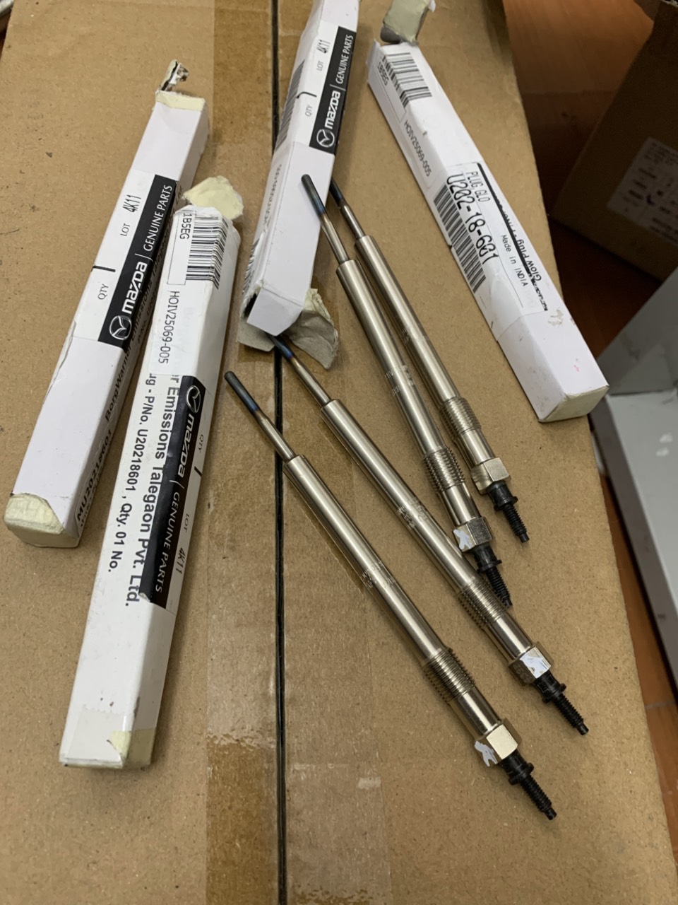 Nến sấy, bugi sấy Ford Ranger 3.2 2.2 U20218601 BK3Z12A342A