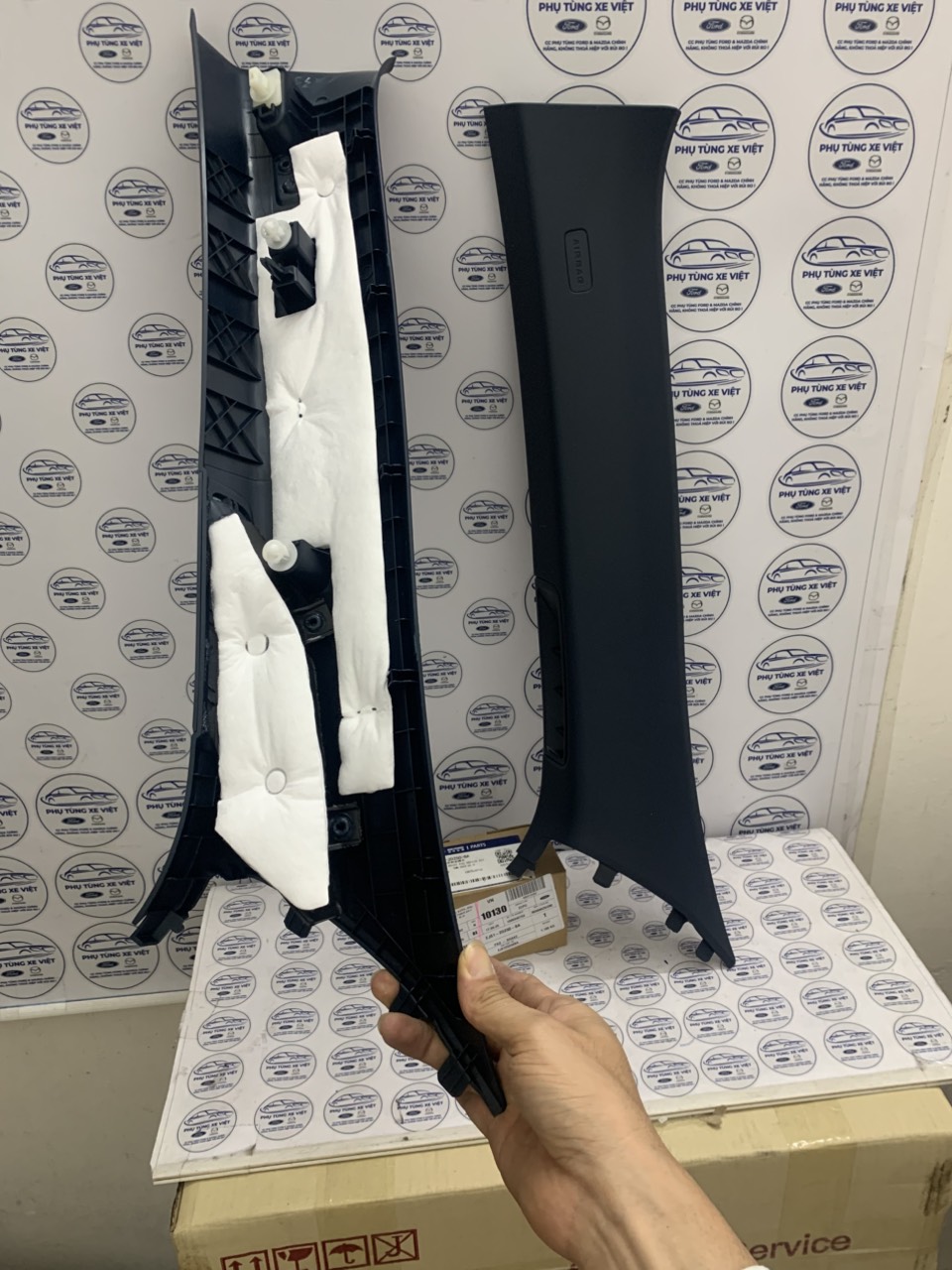 Ốp trong cột a Ford Territory NS14103512AAD5 NS14103513AAD5