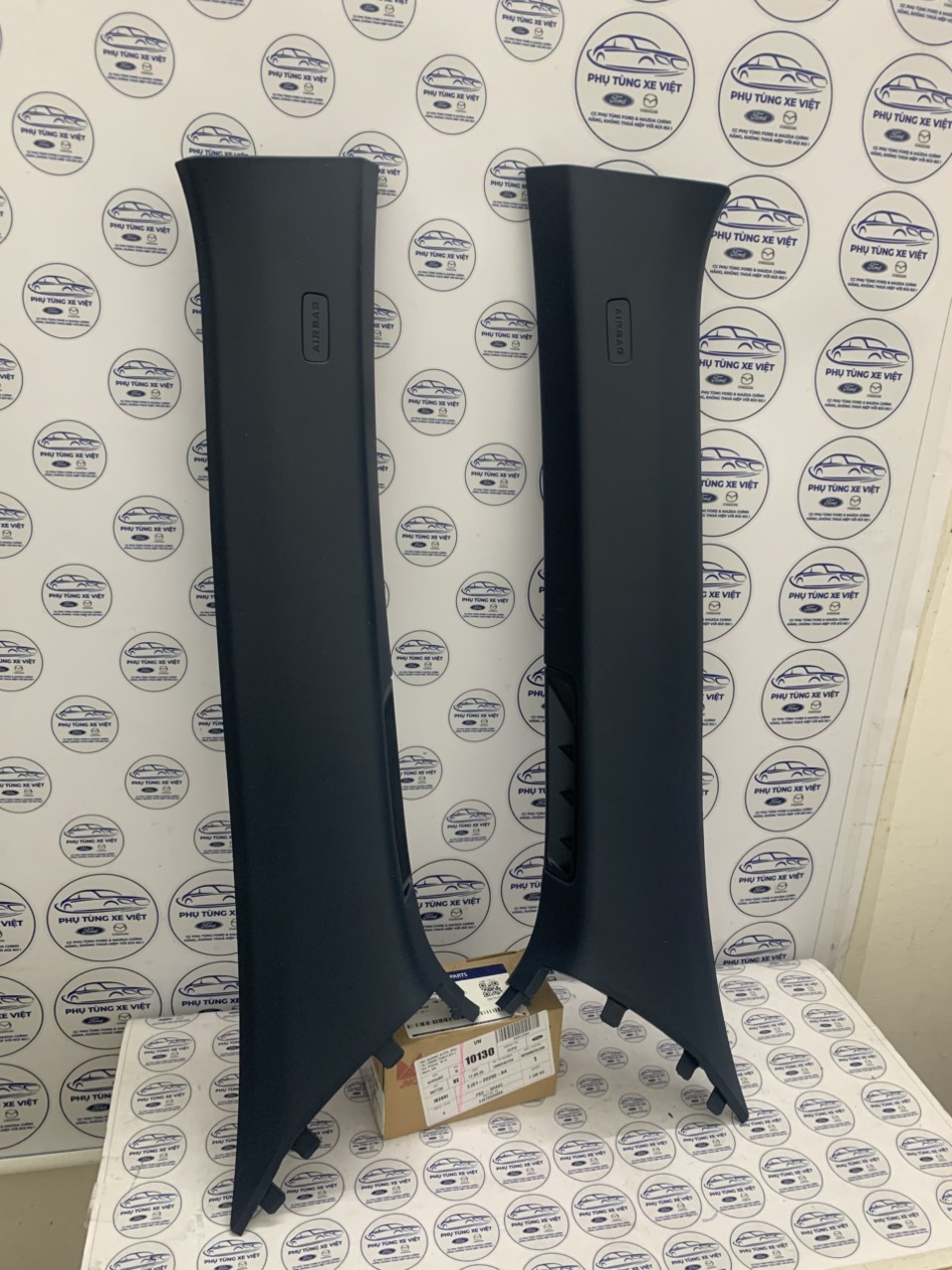 Ốp trong cột a Ford Territory NS14103512AAD5 NS14103513AAD5