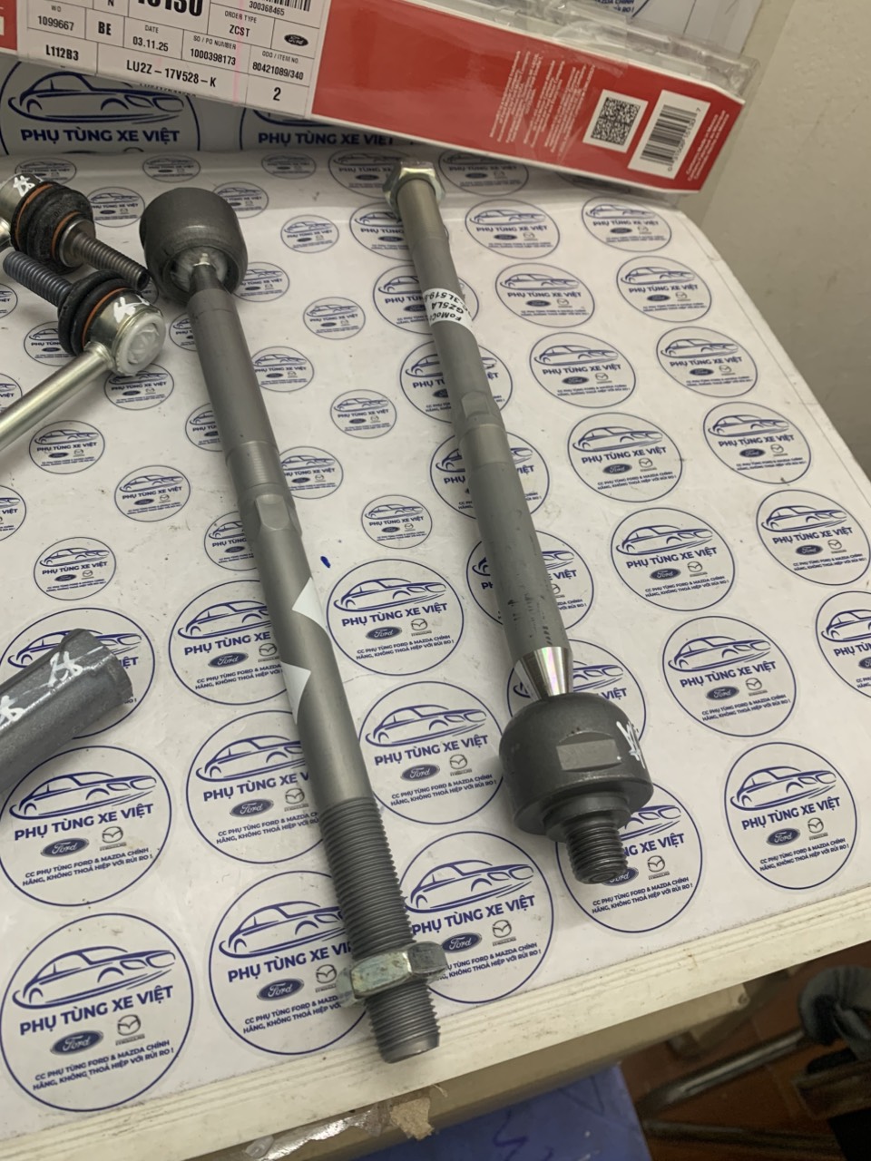 Rotuyn lái trong Focus 2015 16 17 18 9 AV6Z3280F AV6C3L519BA