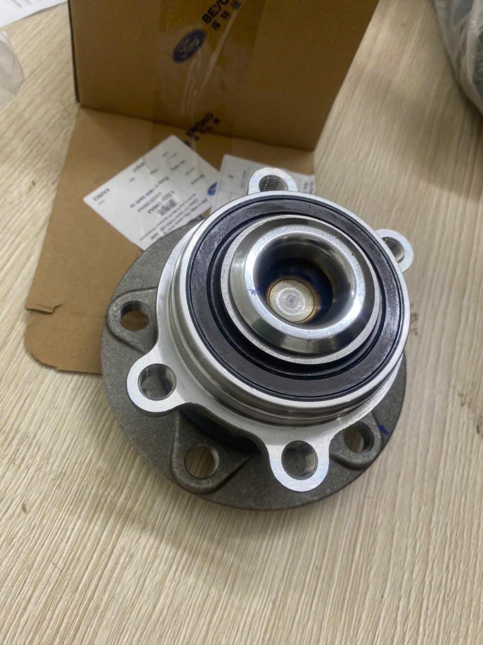 Bạc đạn bánh sau, bi moay ơ sau Ford Territory KS22C299AA