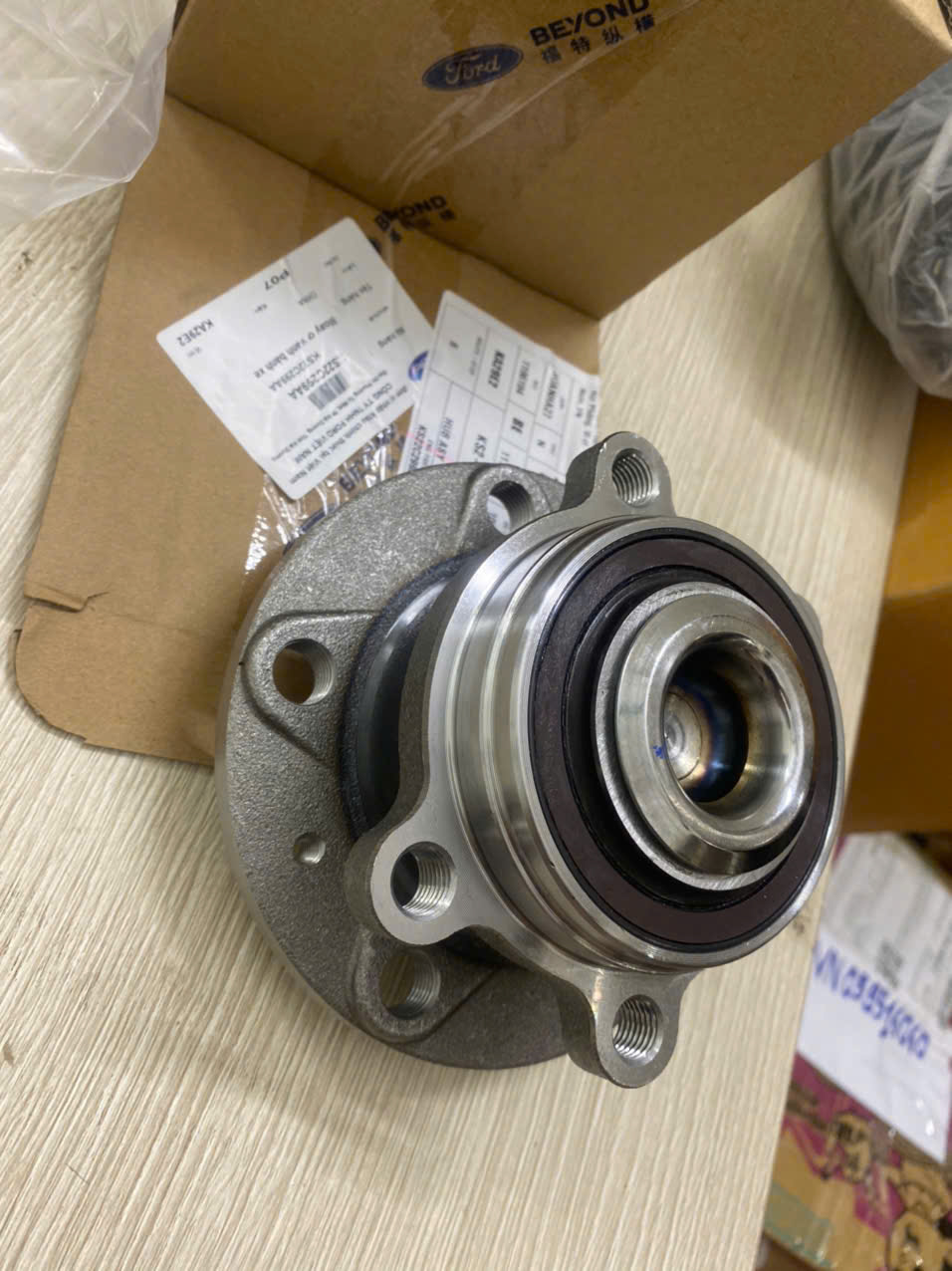 Bạc đạn bánh sau, bi moay ơ sau Ford Territory KS22C299AA