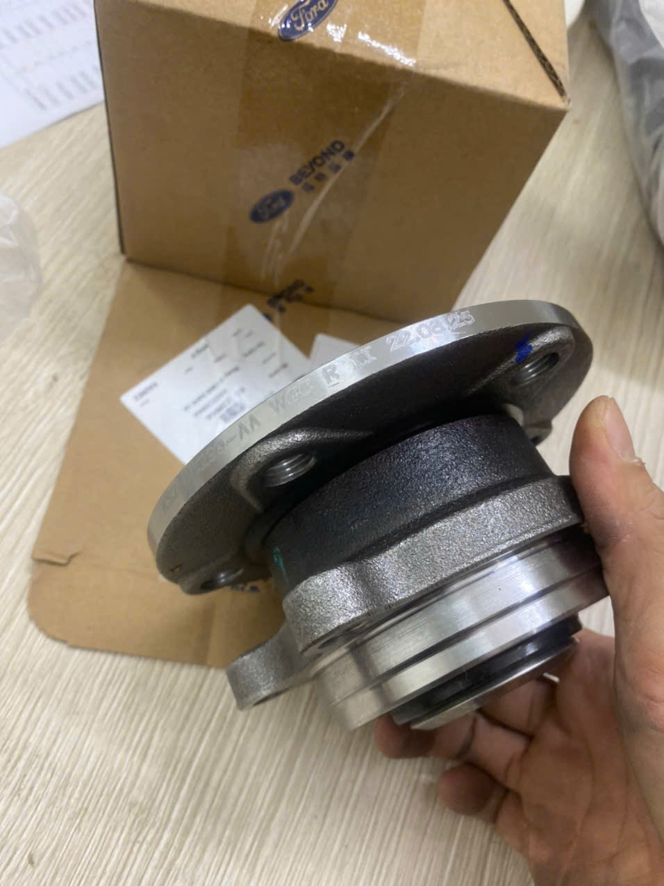 Bạc đạn bánh sau, bi moay ơ sau Ford Territory KS22C299AA