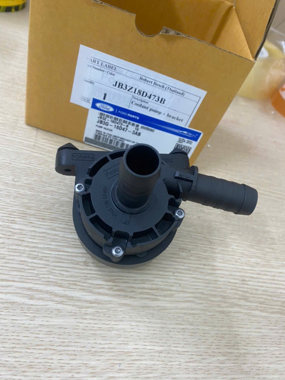 Bơm nước làm mát Ford Everest 2022 3 4 5 6 JB3G18D473AB