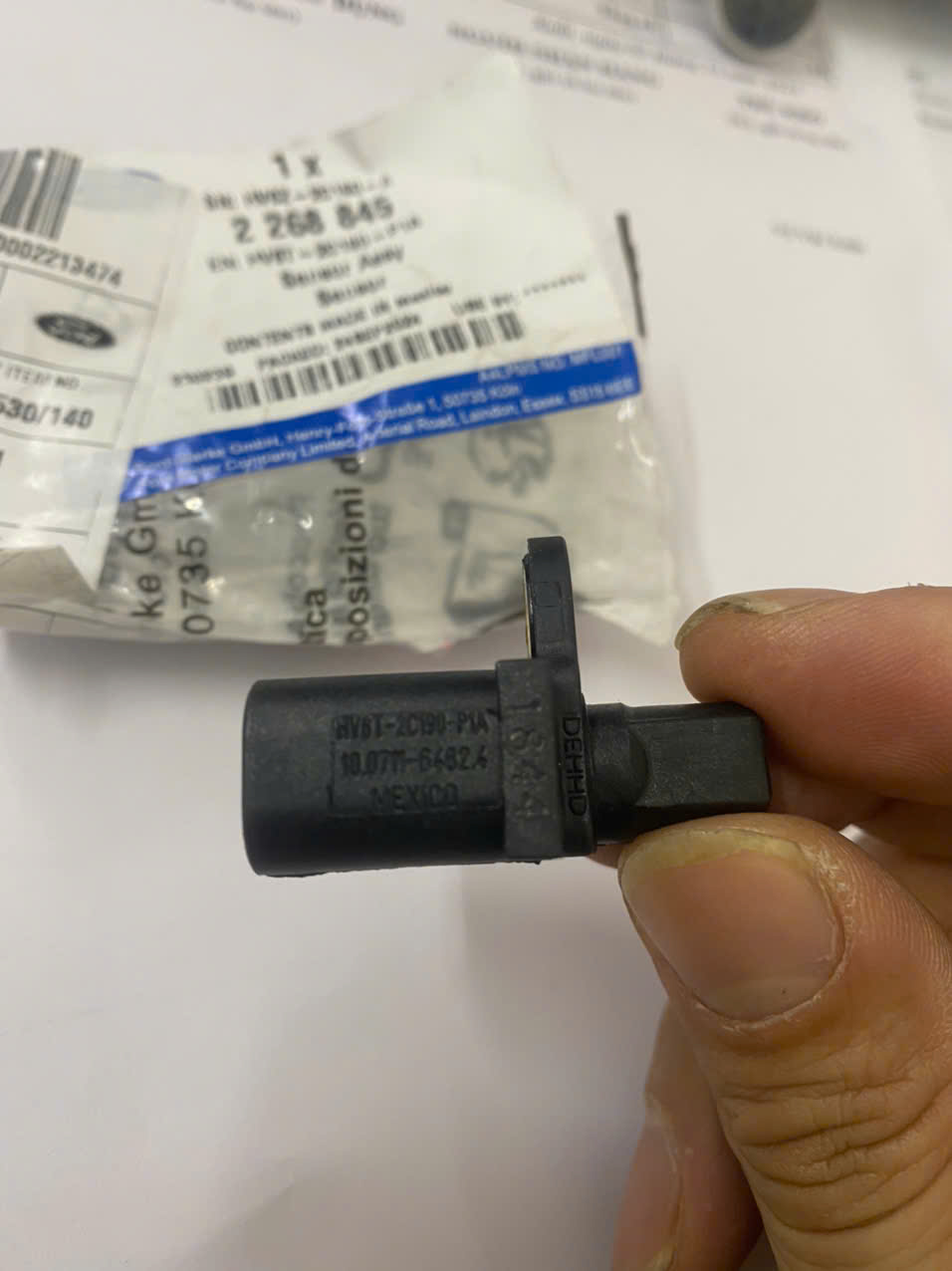 Cảm biến ABS bánh sau Ford Focus 2005-2012 BV6T2C190P1A