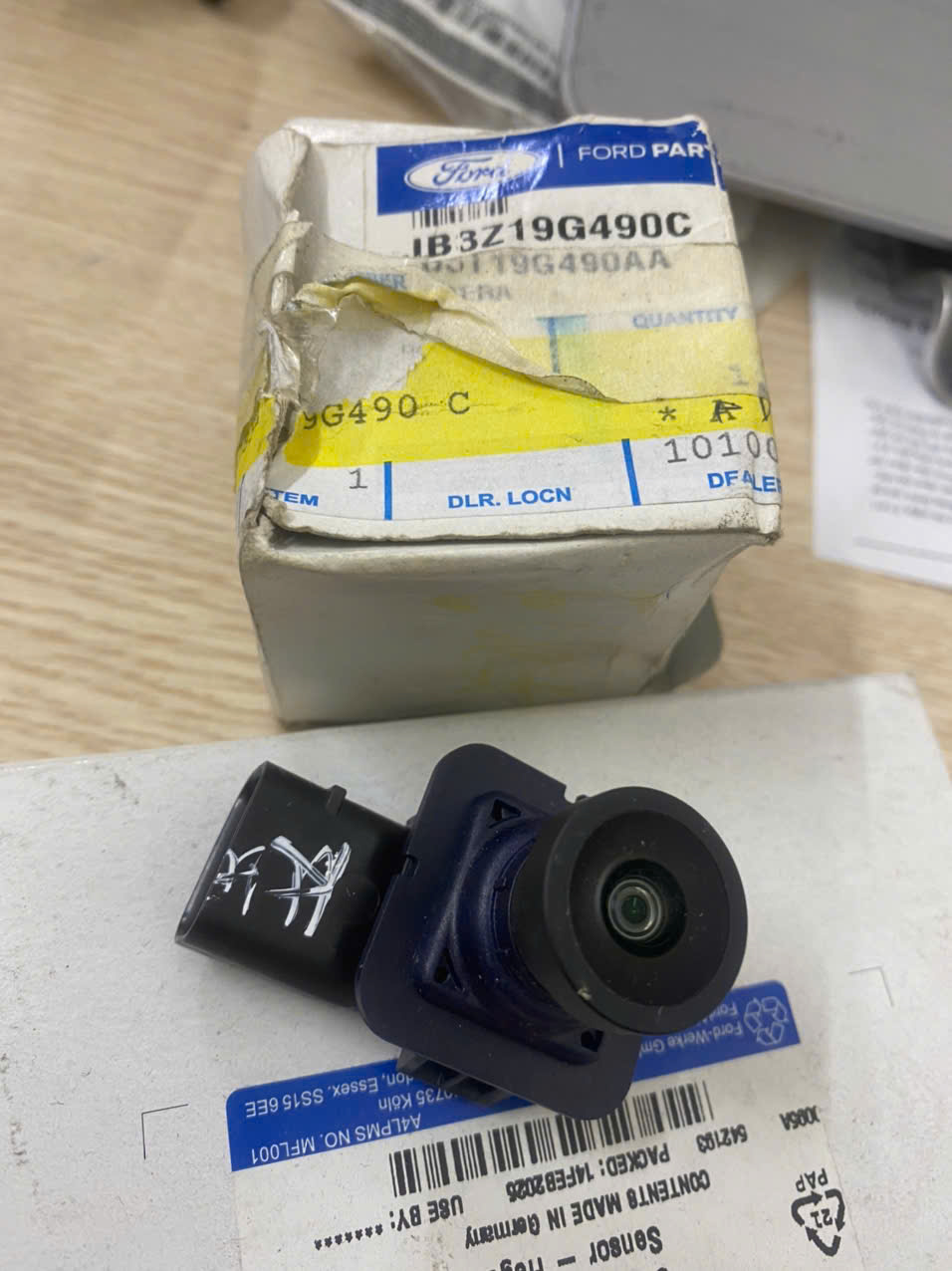 Camera lùi Ford Everest 2015 16 17 18 19 20 21 EB3T19G490AB