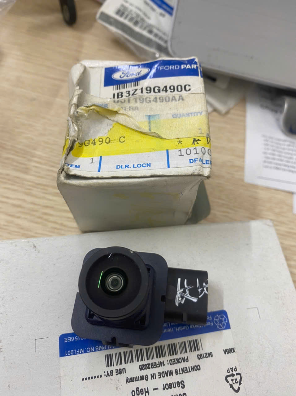 Camera lùi Ford Everest 2015 16 17 18 19 20 21 EB3T19G490AB