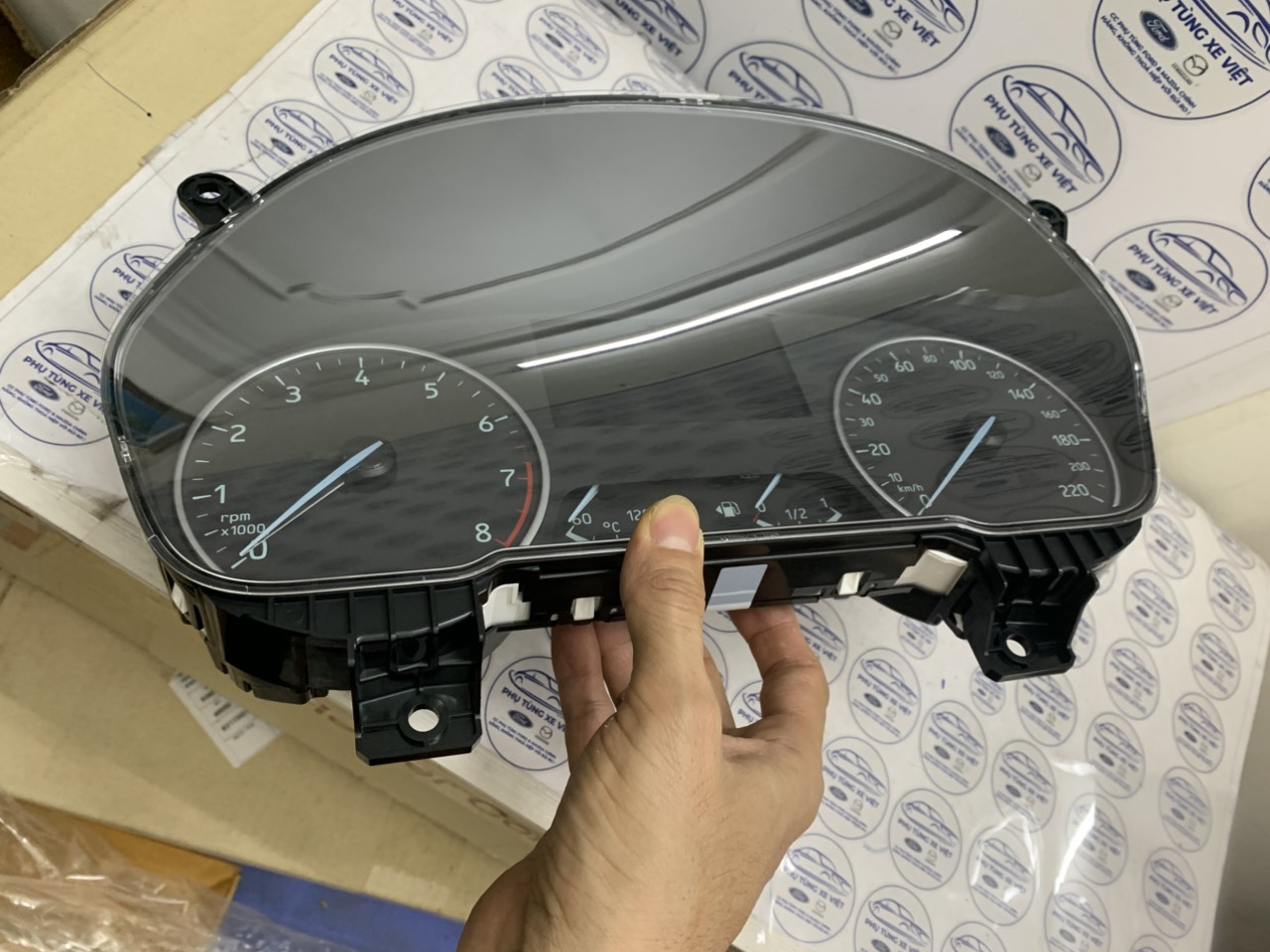 Đồng hồ táp lô Ford EcoSport 2018 19 20 21 22 GN1110849BGJ