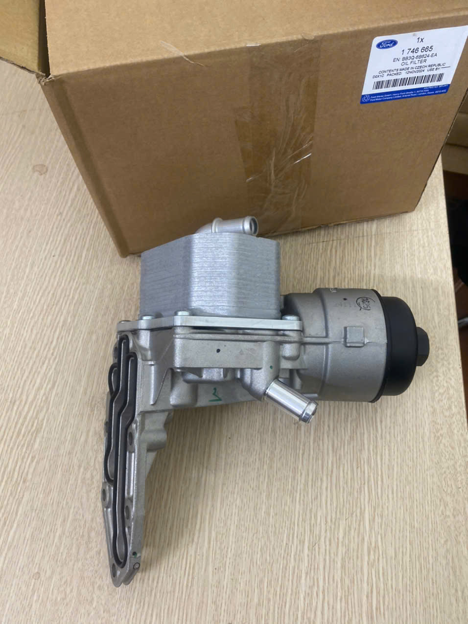 Két sinh hàn, két làm mát dầu máy Ford Ranger 3.2, 2.2