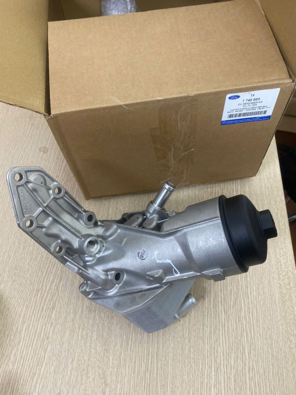 Két sinh hàn, két làm mát dầu máy Ford Ranger 3.2, 2.2