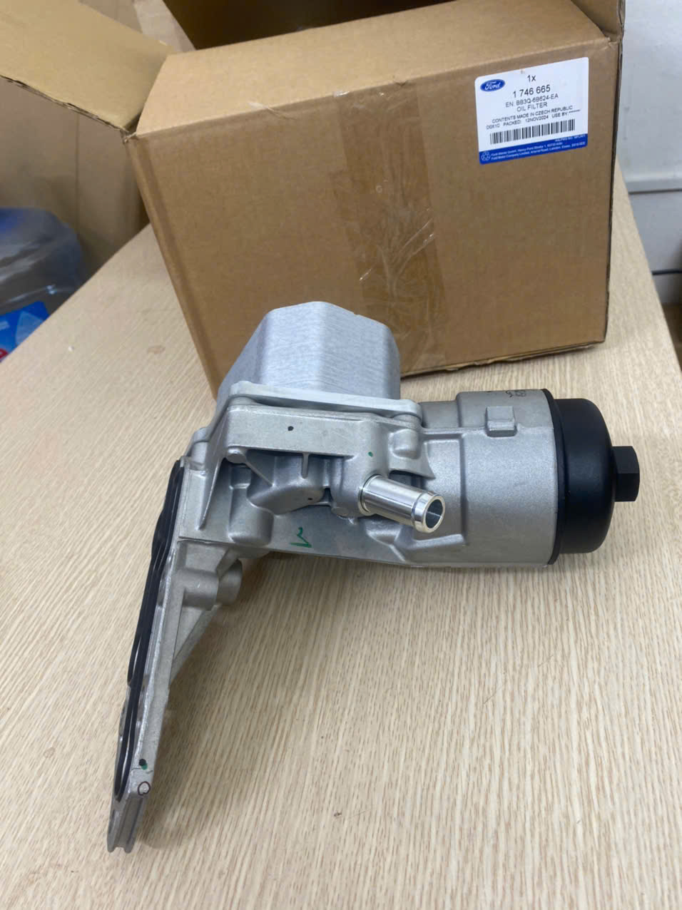 Két sinh hàn, két làm mát dầu máy Ford Ranger 3.2, 2.2