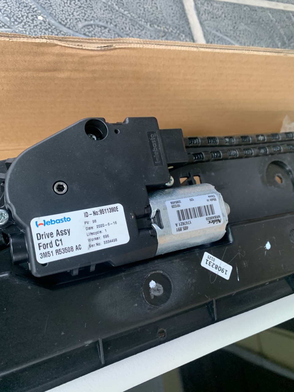 Kính cửa sổ trời Ford Focus 2013 4 5 6 7 8 9 BM5Z58502A82DF