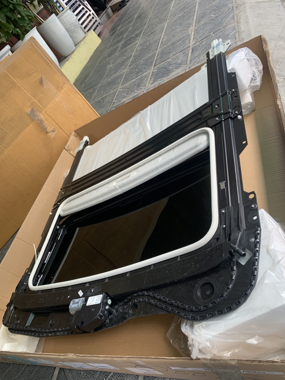 Kính cửa sổ trời Ford Focus 2013 4 5 6 7 8 9 BM5Z58502A82DF