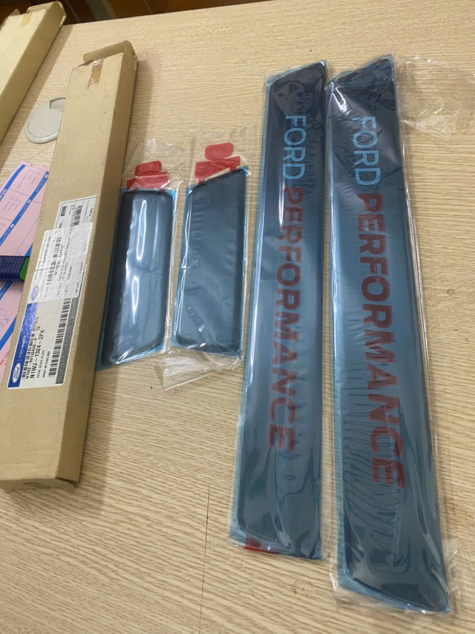 Ốp bậc bước chân Ford Ranger 2023 4 5 6 N1WZ99132A08P F