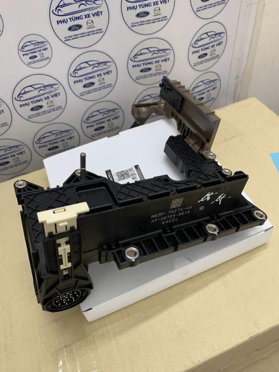 Vỉ điện van hộp số Ford Ranger 2013 4 5 6 7 8 9 21 AL3Z7G276D
