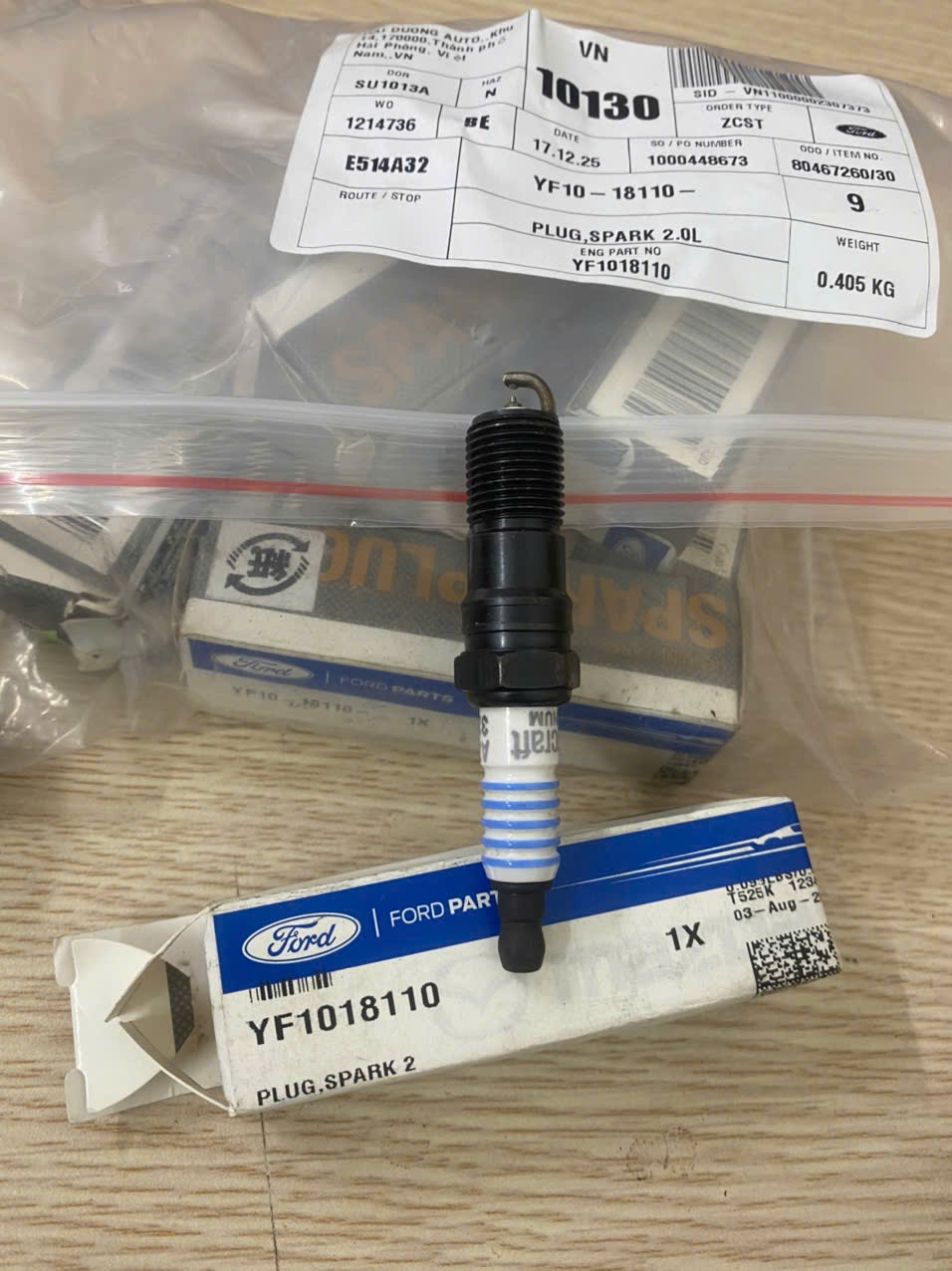 Bugi đánh lửa Ford Escape 2.0 2001 2002 2003 2004 YF1018110
