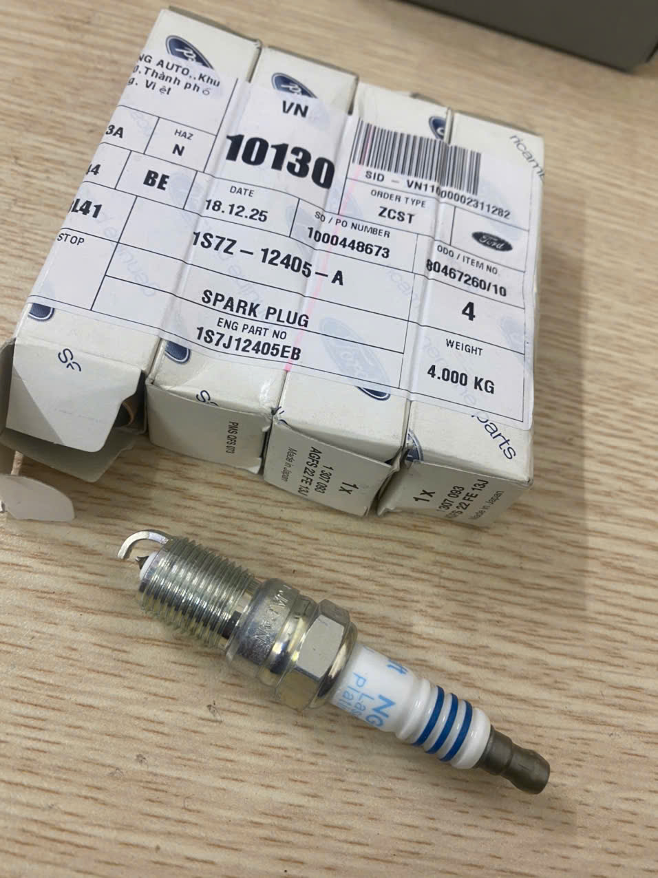 Bugi đánh lửa Ford Mondeo 2.0 & 2.5 V6 1S7Z12405A