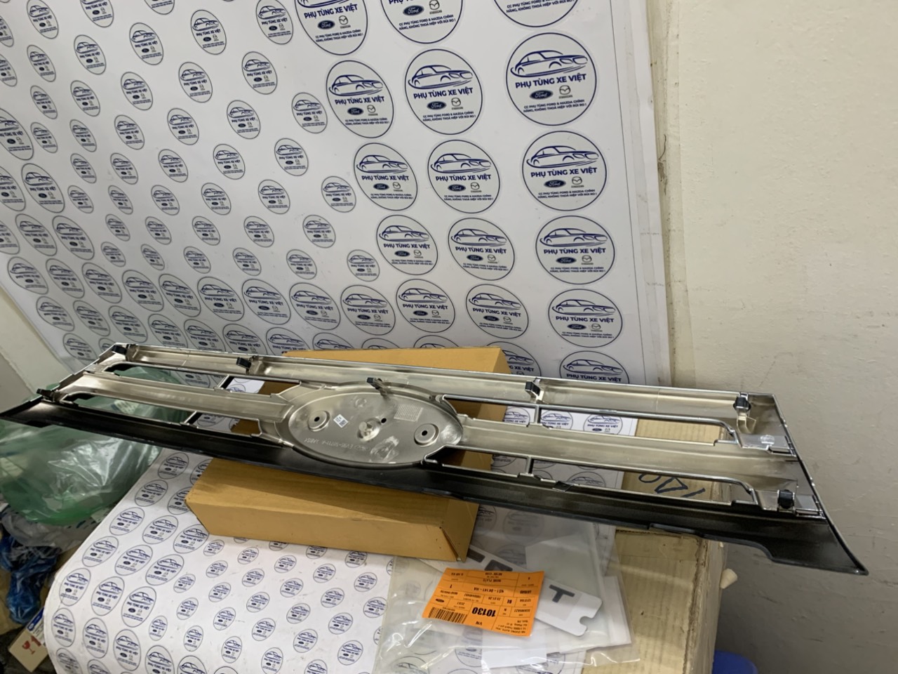 Ca lăng Ford Escape 2008 09 10 EZMA50710A EZMA-50710-A