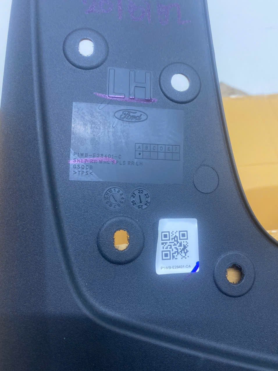 Chắn bùn sau Ford Raptor 2023 24 25 26 P1WZ16A550H E