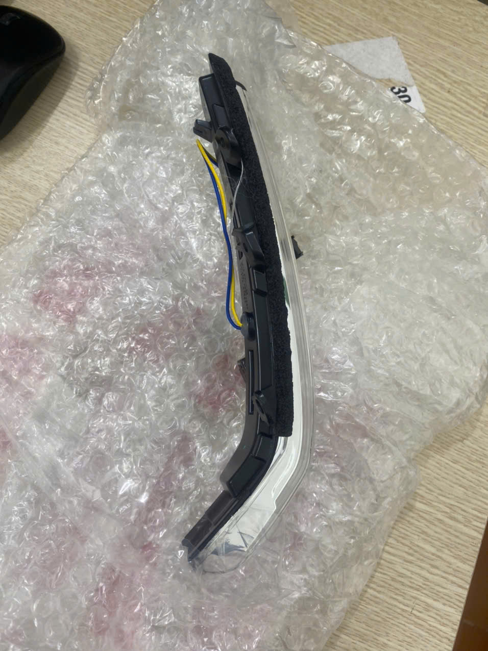 Đèn xi nhan trên gương Ford Territory EKS217682BBW04