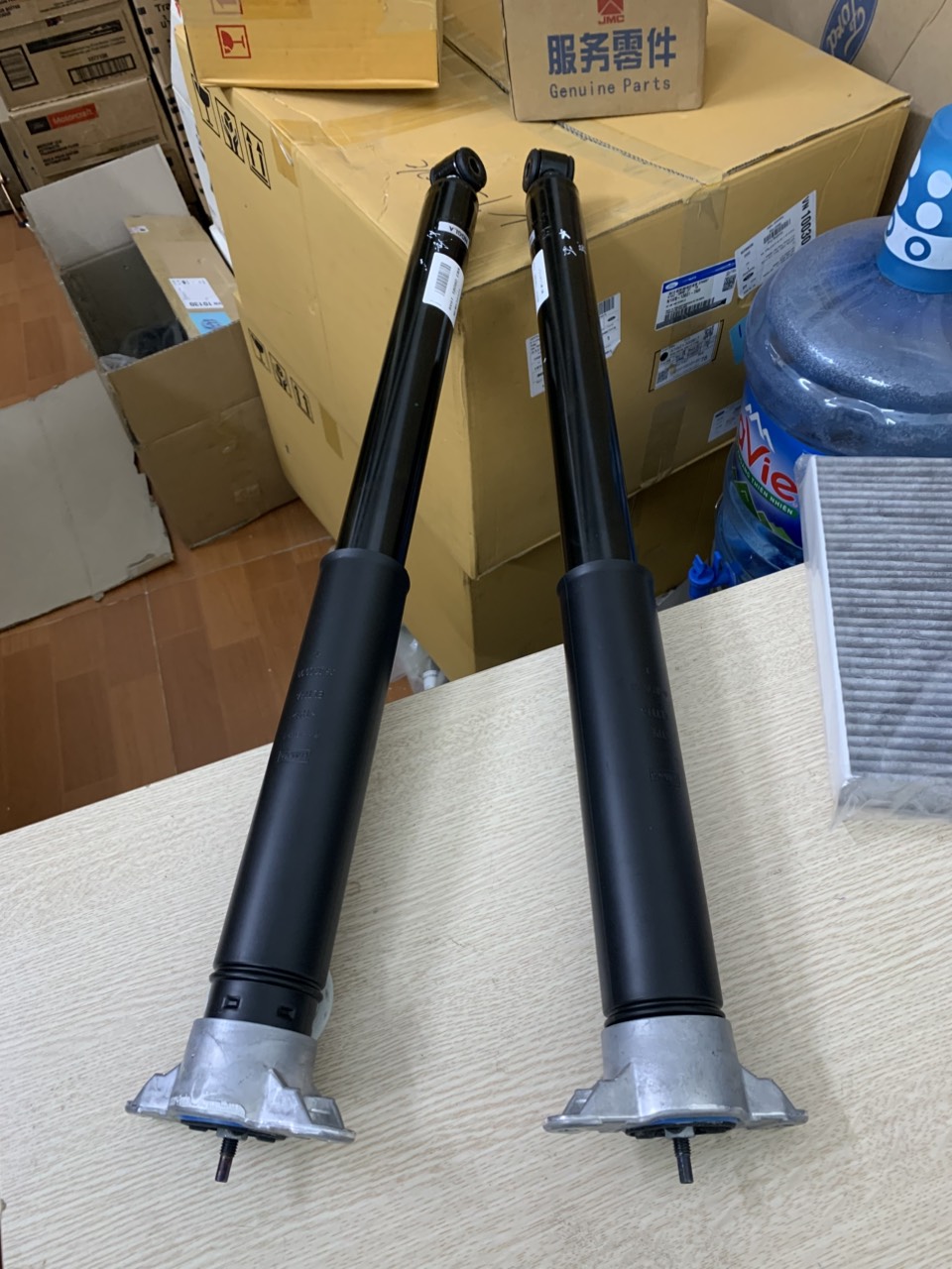 Giảm sóc sau Focus 2015 6 7 8 9 BV6Z18125H BV6118080EBA