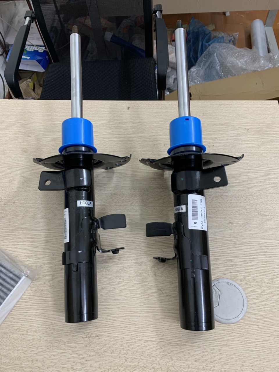 Giảm sóc trước Focus 2015 6 7 8 9 DV6118045FBB DV6Z18124Y