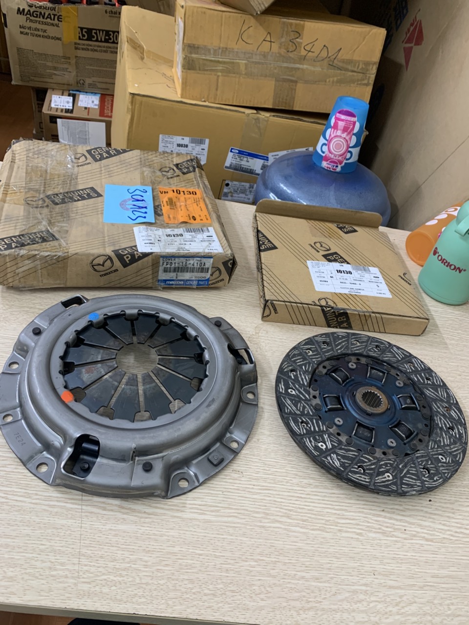 Lá côn, bàn ép Ford Laser 1.8 B63316460B FP0116410A FP01165