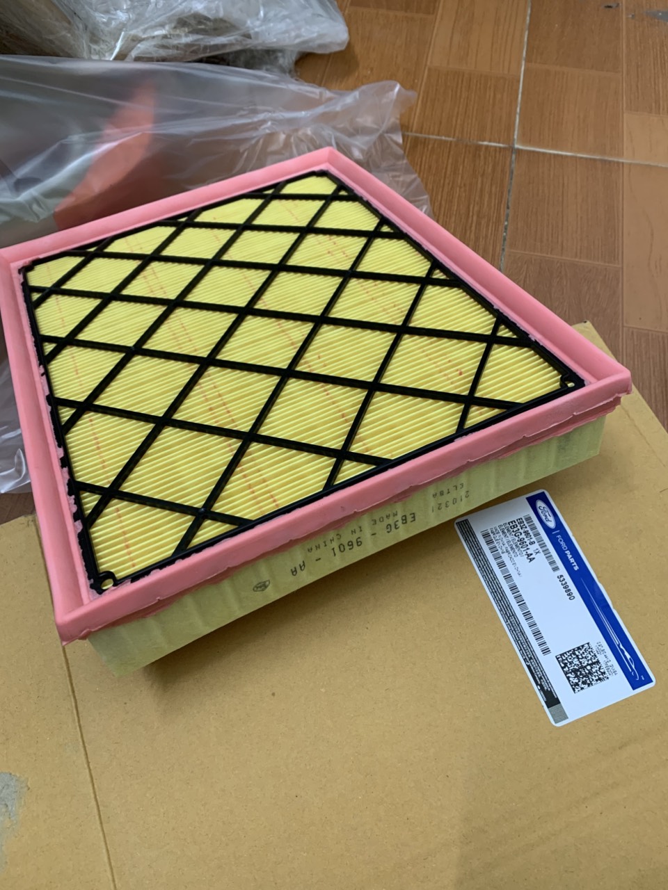 Lọc gió động cơ Ranger 2.0 2018 19 20 EB3G9601AA PU2Z9601B