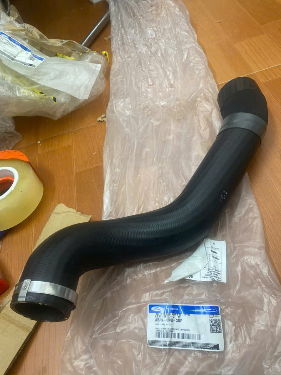 Ống gió tu bô Ford Ranger 3.2 AB3Z6K683Q AB396K683DE DD