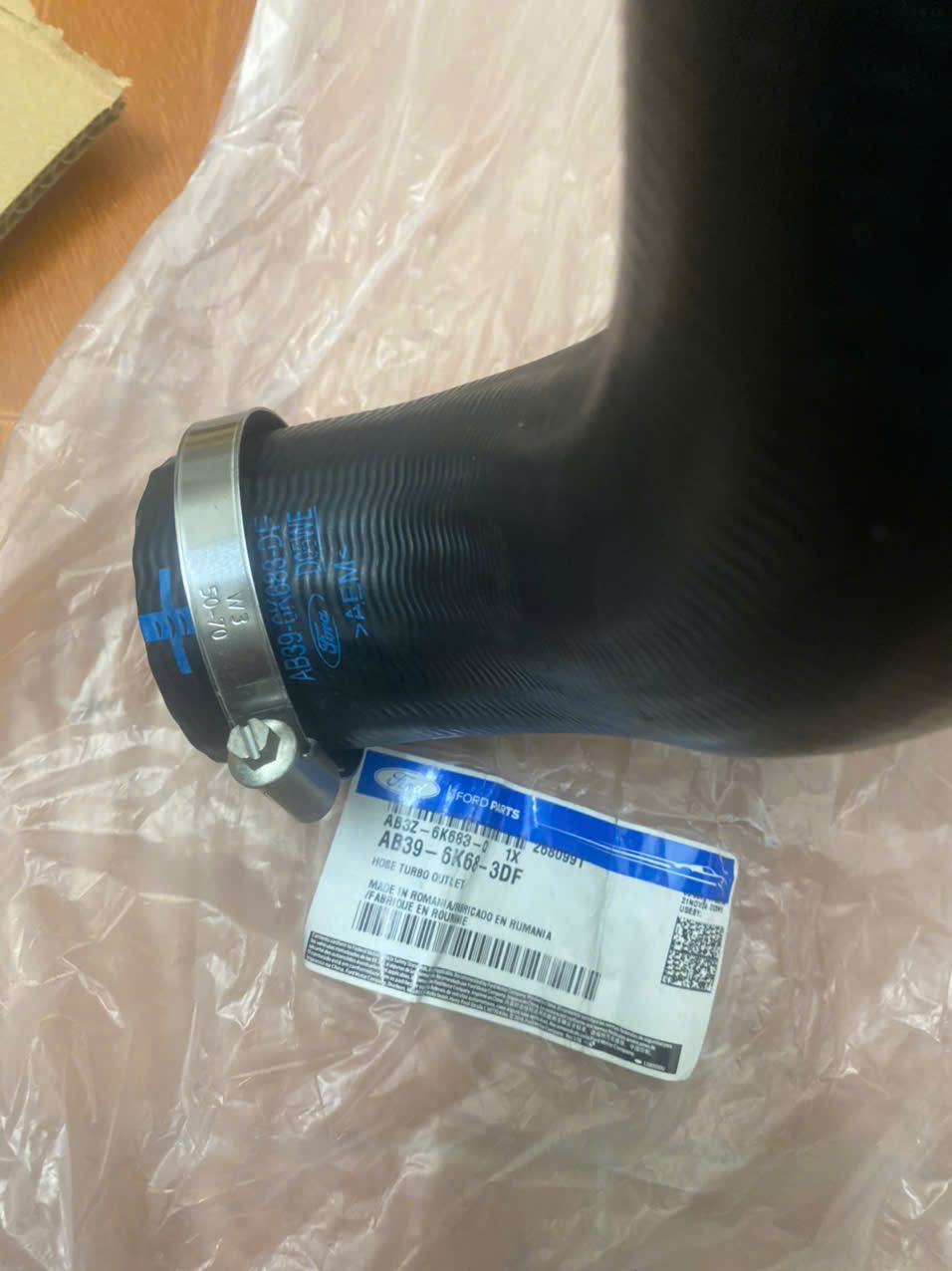 Ống gió tu bô Ford Ranger 3.2 AB3Z6K683Q AB396K683DE DD