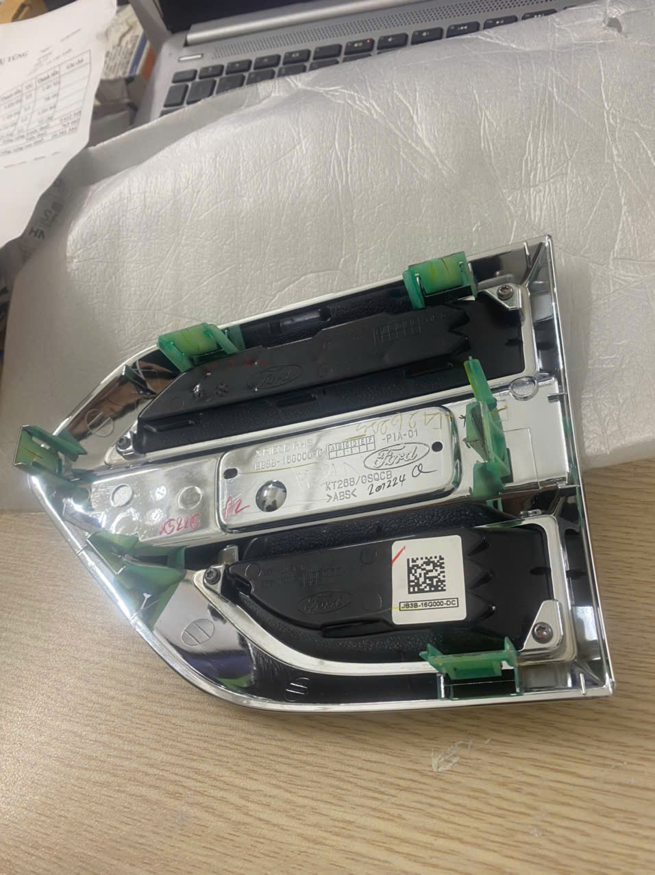 Ốp mang cá Everest 2018 19 20 21 JB3Z6320001G JB3B16G001D