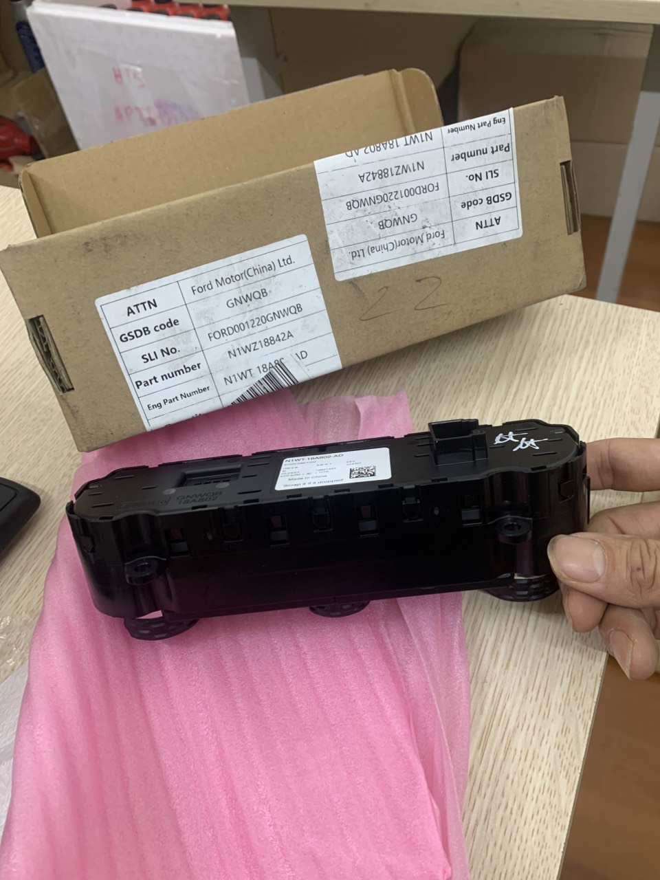 Công tắc điều hòa Ford Ranger 23 N1WZ18842F N1WT18A802AD