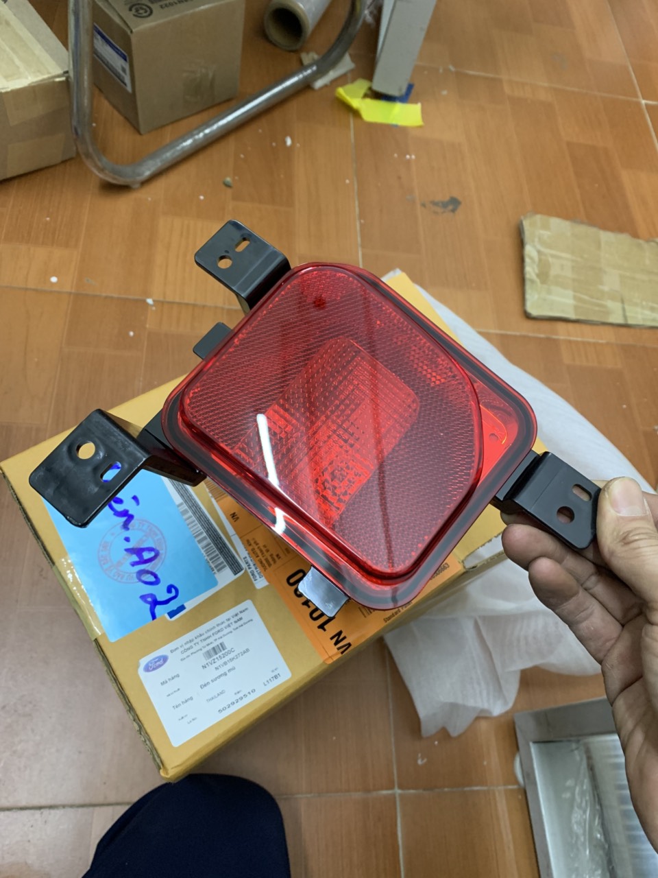 Đèn cản sau Ford Everest 2023 24 25 26 27 N1VB15K272AB 3AB