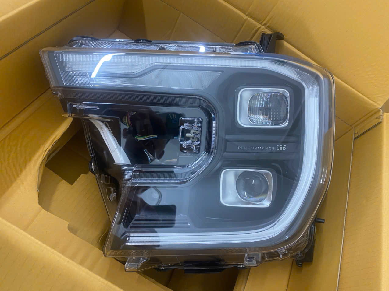 Đèn pha bên lái Ford Ranger Wildtrak 2023 4 5 6 N1WZ13008ET