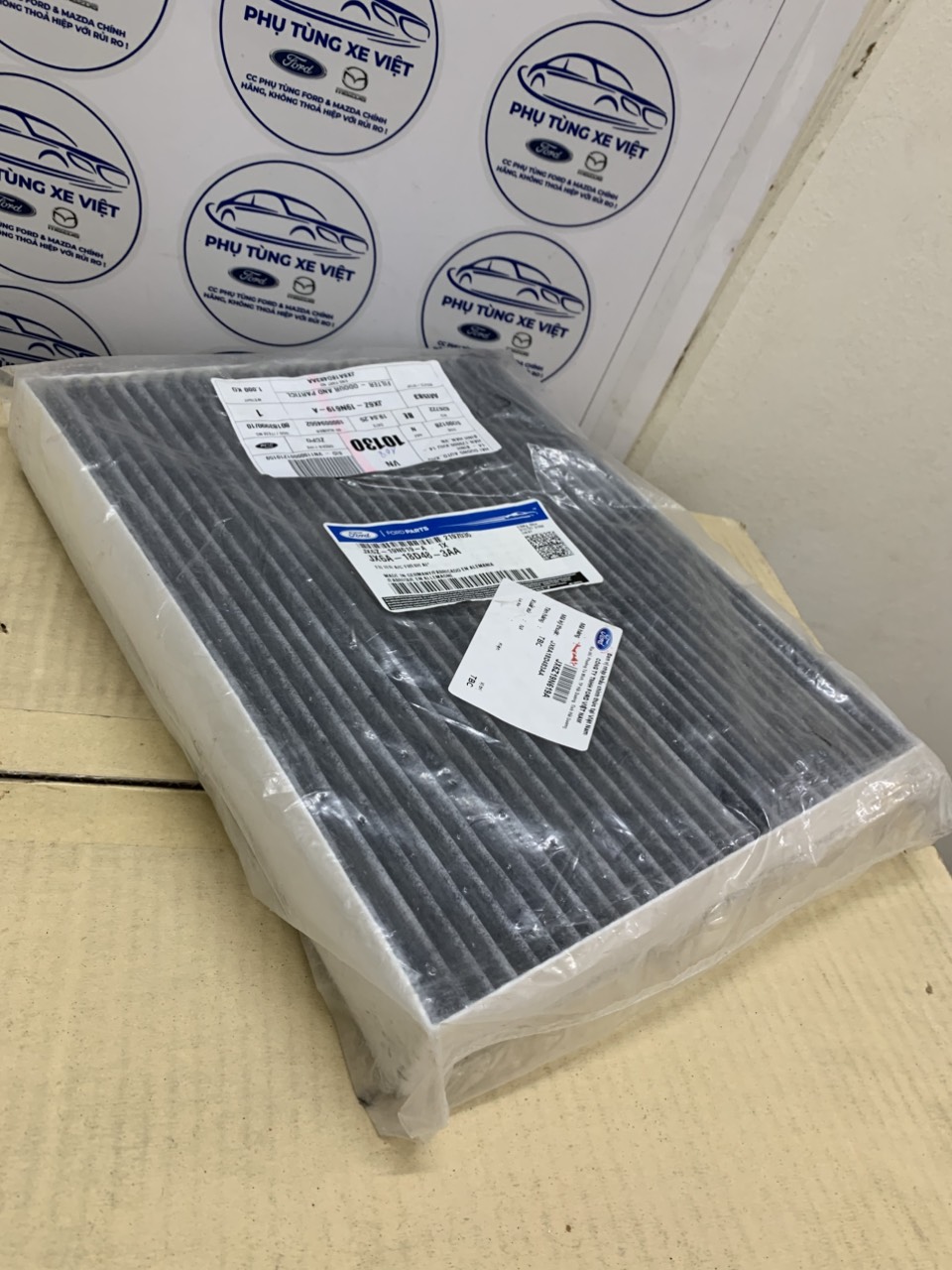 Lọc gió điều hoà Ford Everest 2023 24 25 26 27 JX6A18D483AA