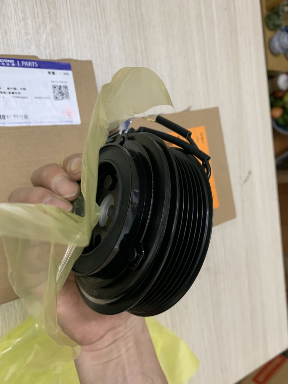 Puly điều hoà, puly lốc lạnh Ford Territory 7PV57NBYT 14961W1