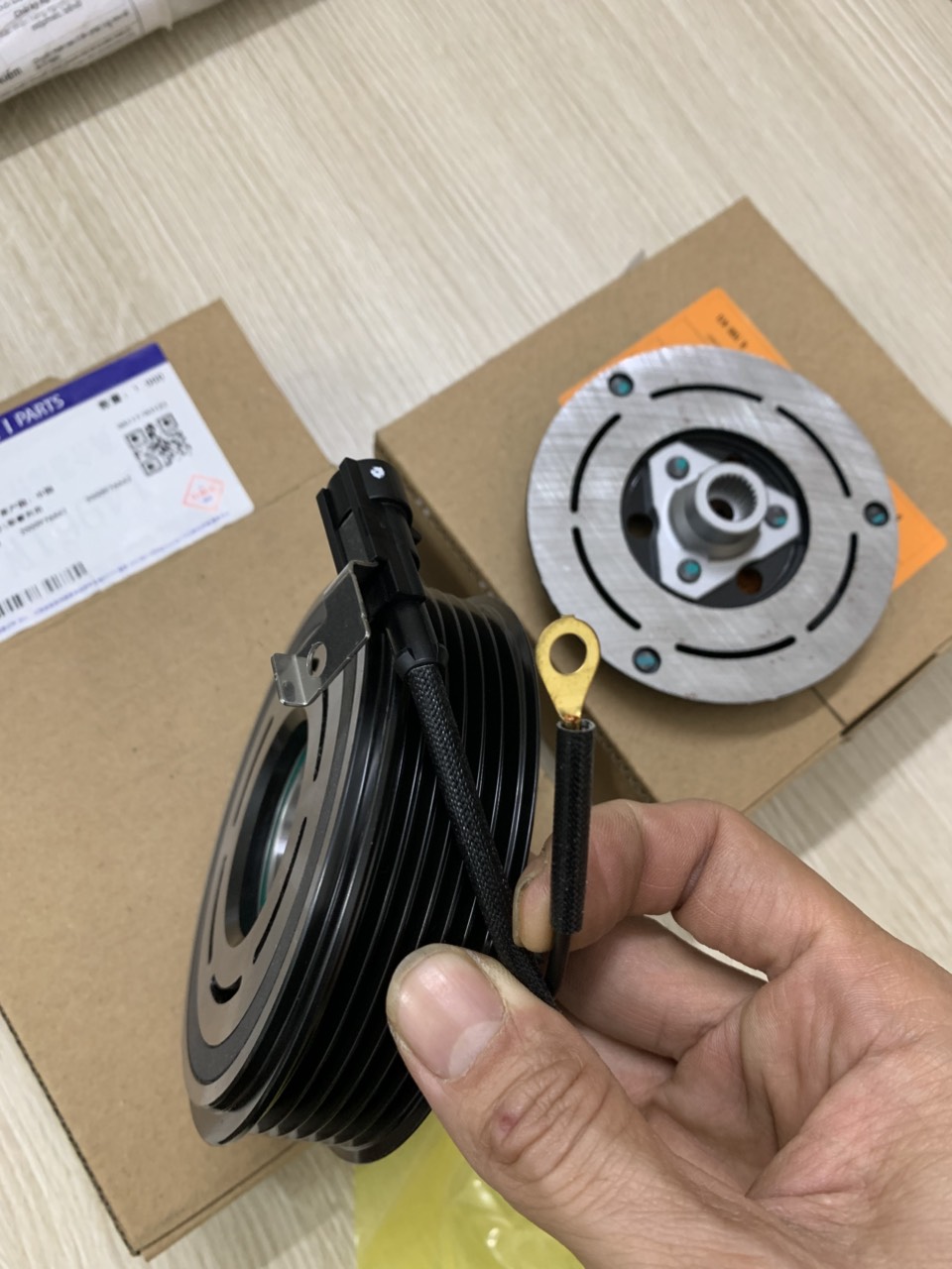 Puly điều hoà, puly lốc lạnh Ford Territory 7PV57NBYT 14961W1