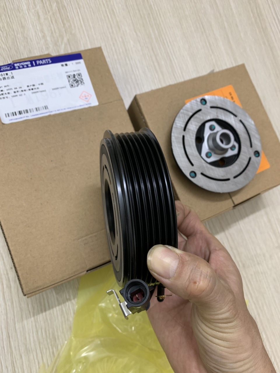 Puly điều hoà, puly lốc lạnh Ford Territory 7PV57NBYT 14961W1