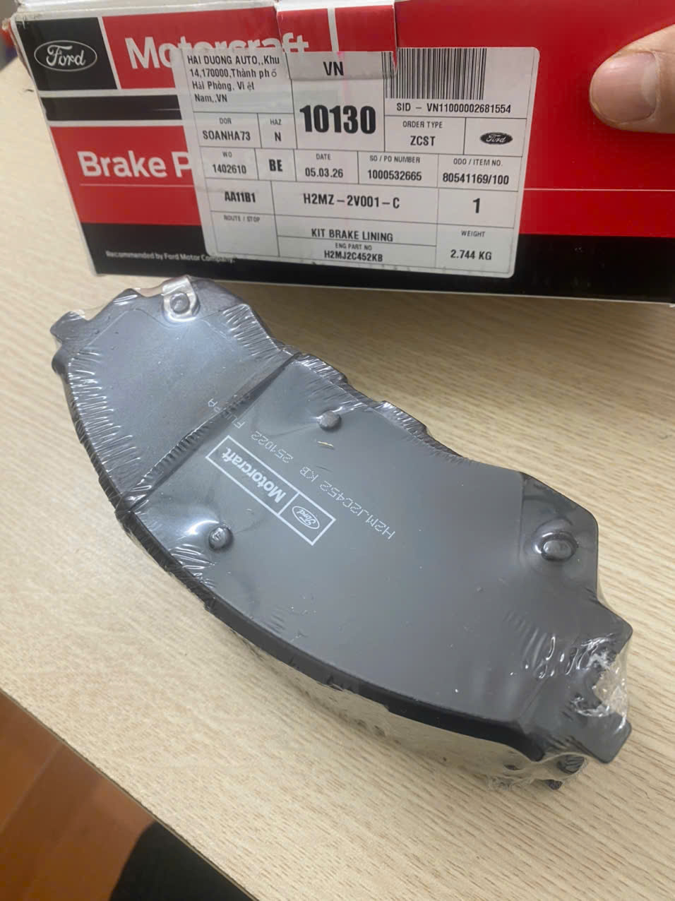 Bộ má phanh trước Ford Raptor 2018 19 20 21 H2MZ2V001C