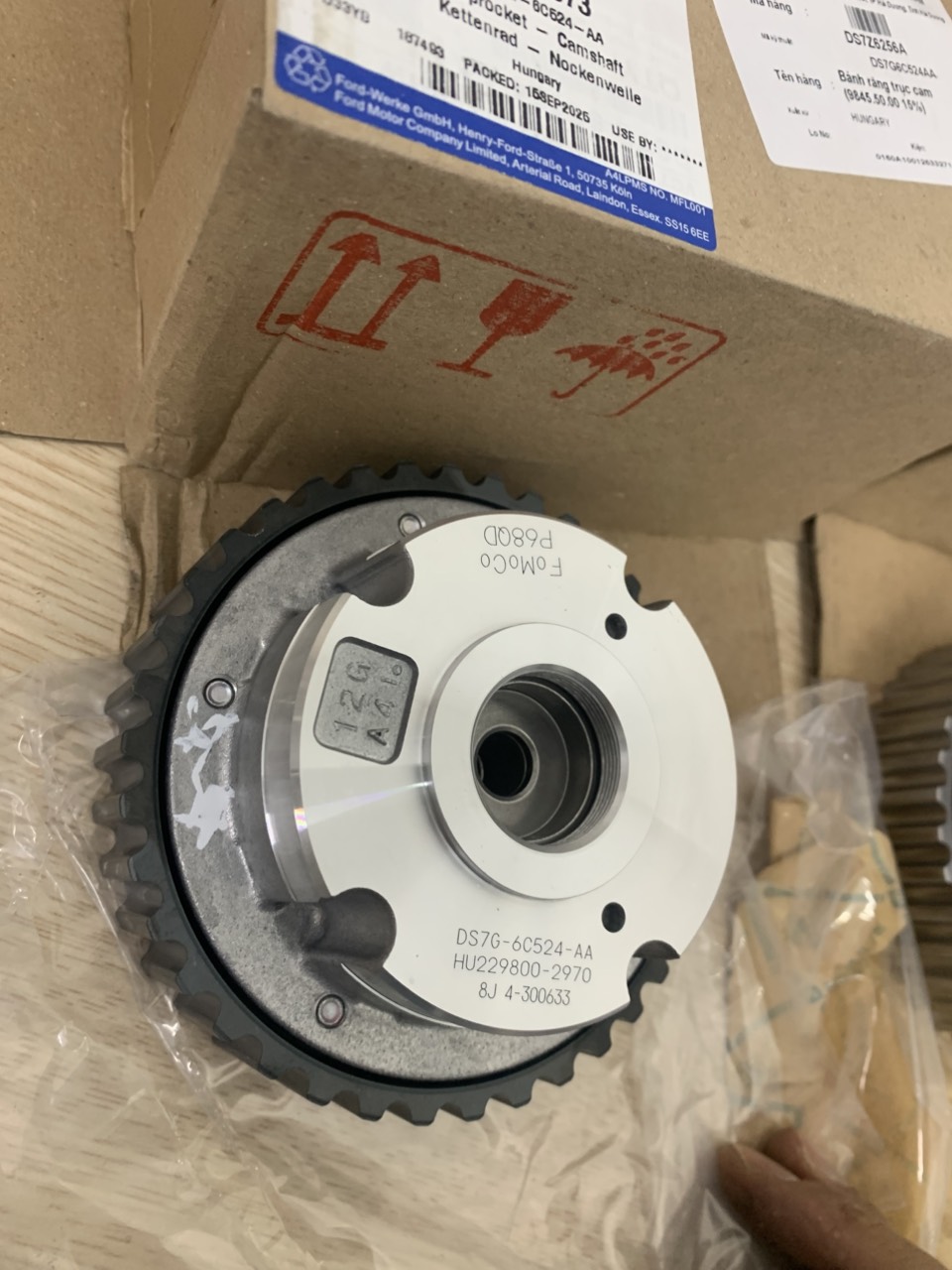 Cơ cấu xoay cam hút Ford Focus DS7G-6C524-AA DS7Z6256A