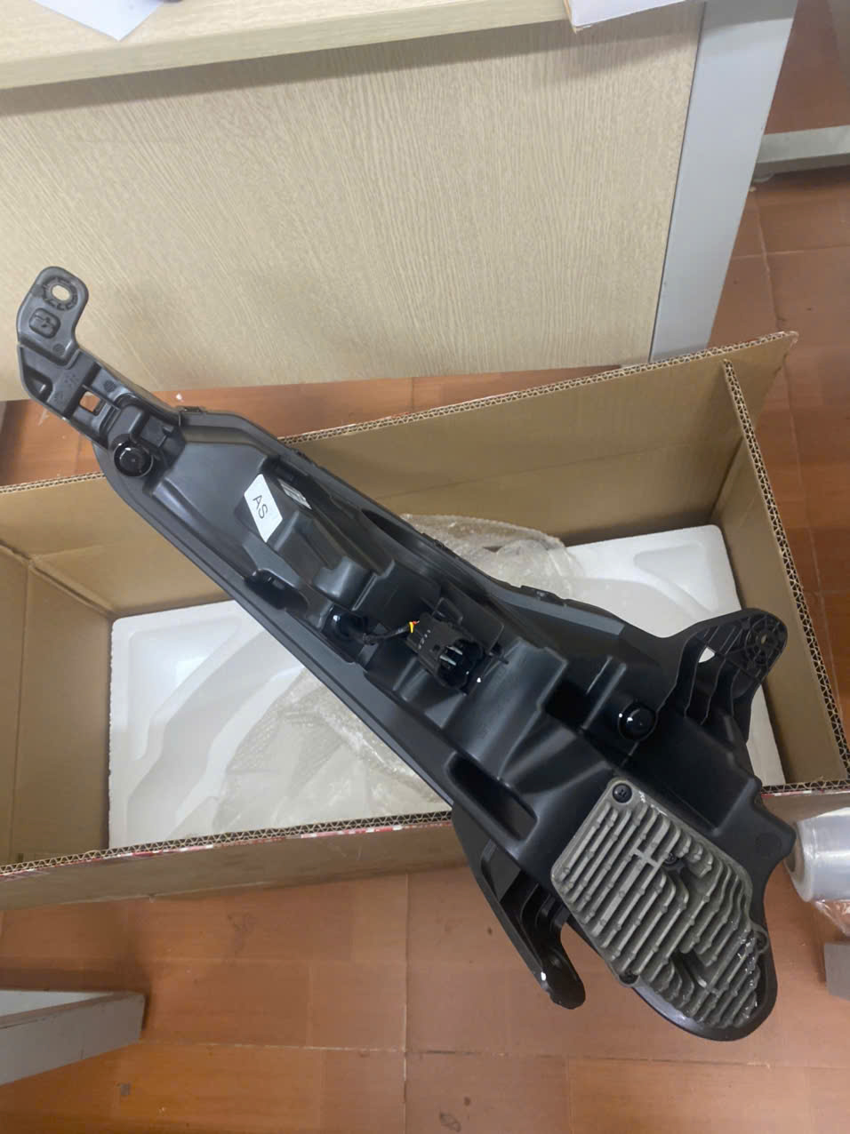 Đèn xinh nhan bên lái Ford Territory NS113412AJ AE AF AG AH