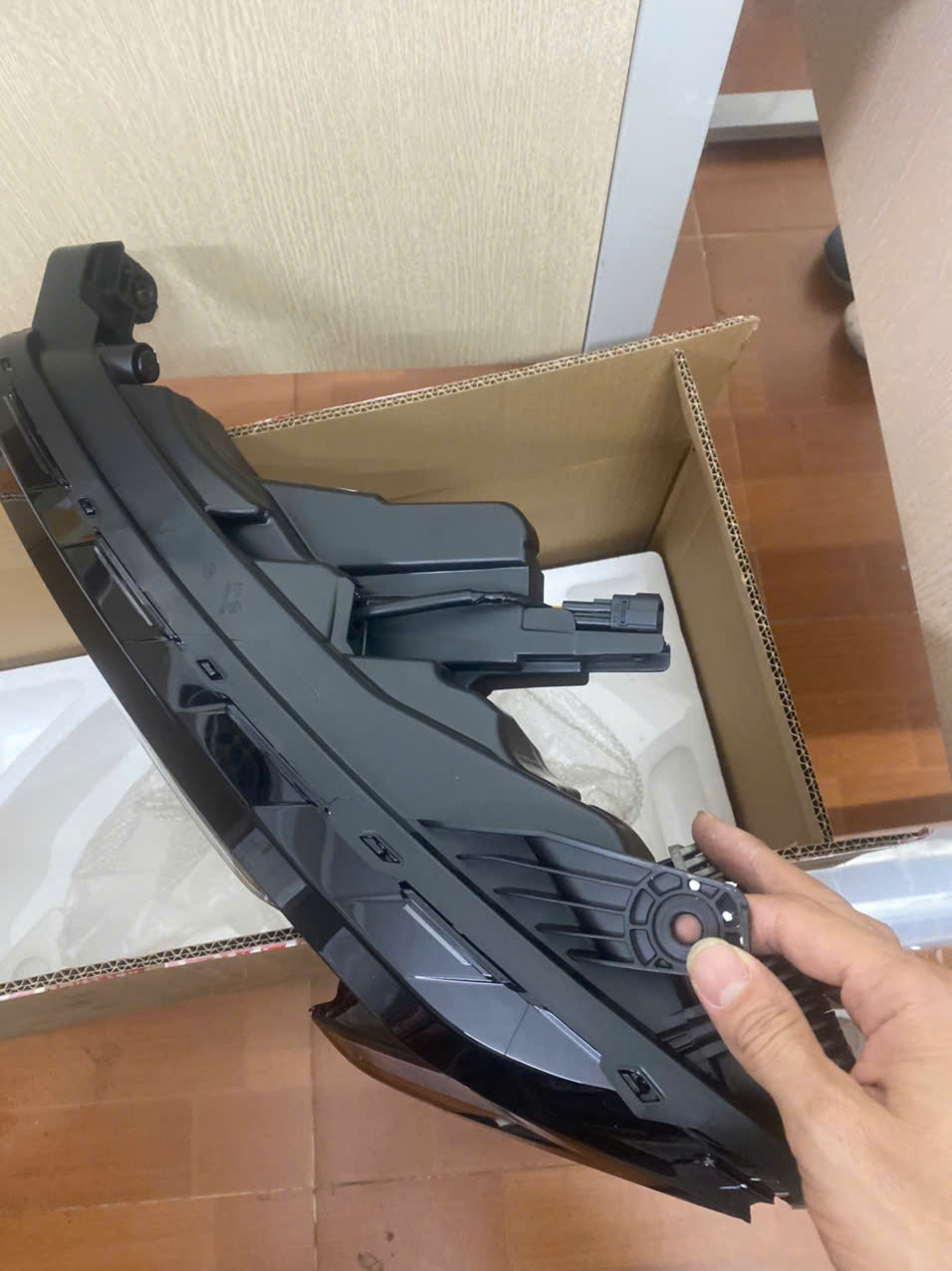 Đèn xinh nhan bên lái Ford Territory NS113412AJ AE AF AG AH