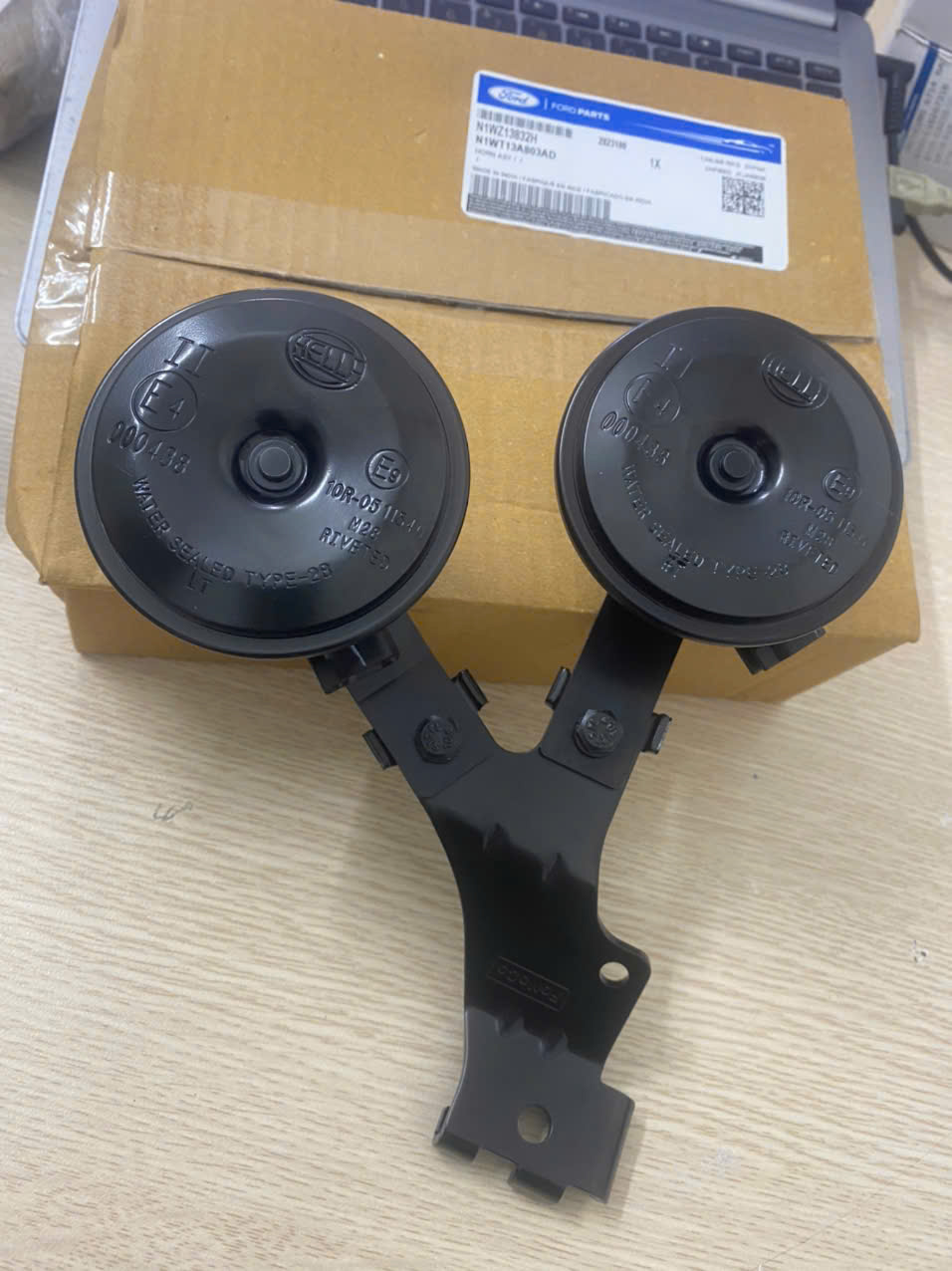 Đôi còi Ford Ranger 2023 24 25 26 27 N1WZ13832H E G