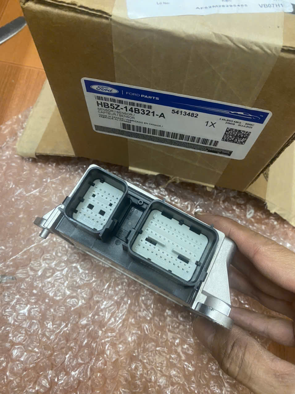 Hộp điều khiển túi khí Ford Explorer HB5T14B321AA HB5Z14B321