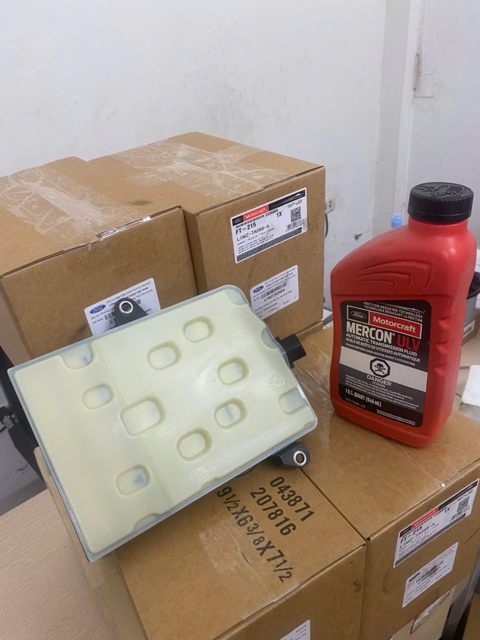 Lọc dầu hộp số tự động Ranger 2.0 L1MZ7A098A L1MP7G186AA