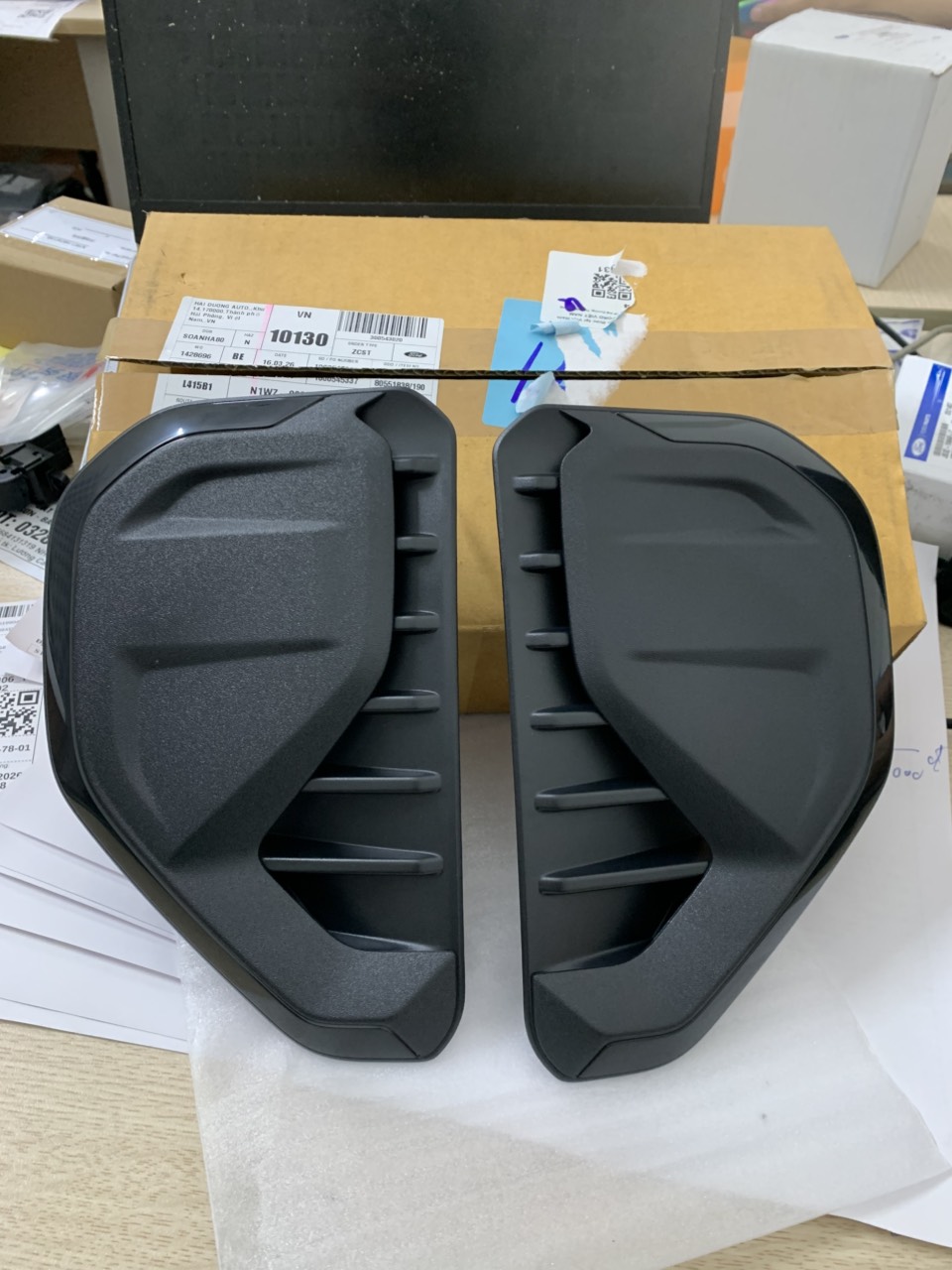 Ốp mang cá Ford Everest 2026 5 4 3 2 N1WZ9920000V 6320001U